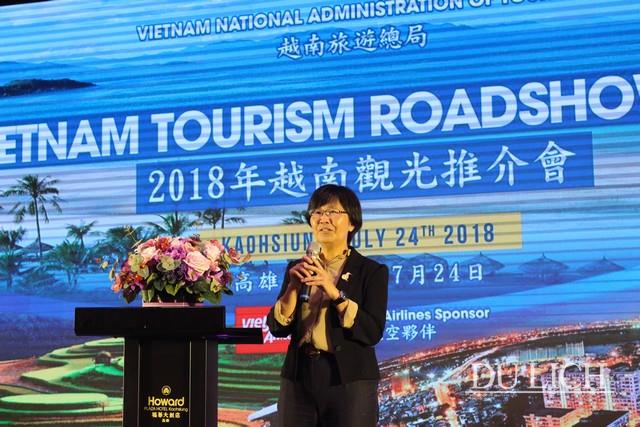 Phó Cục trưởng Cục Du lịch Đài Loan URNA S.H.Chen phát biểu tại Chương trình